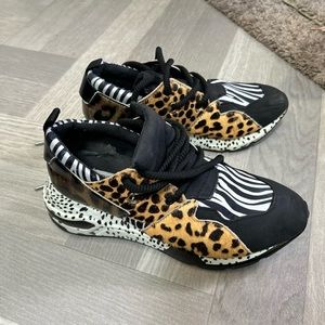 steve madden sneakers 8.5 womens Used